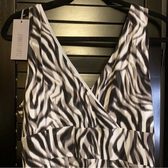Jennifer Lopez Into the Wild Moody Zebra Maxi - Picture 3 of 12
